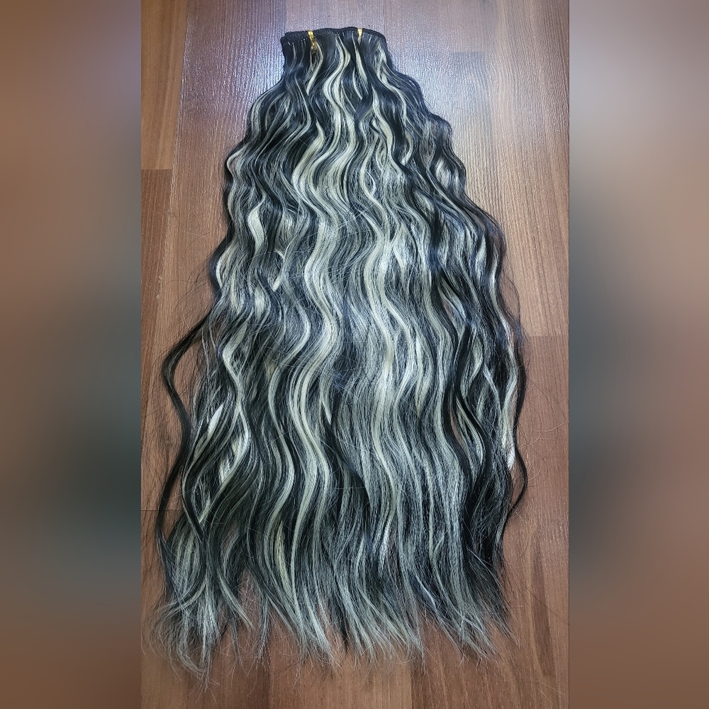 6 pieces / 22 inches hair extensions
